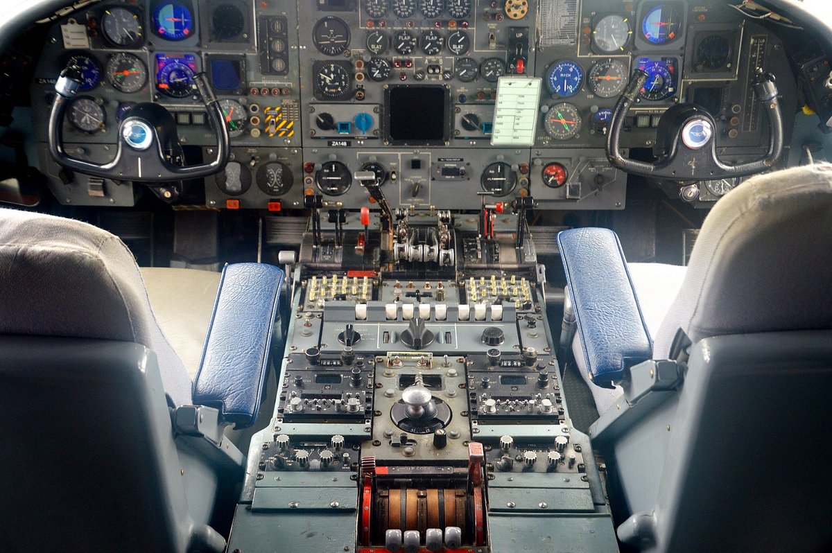 vc-10-cockpit