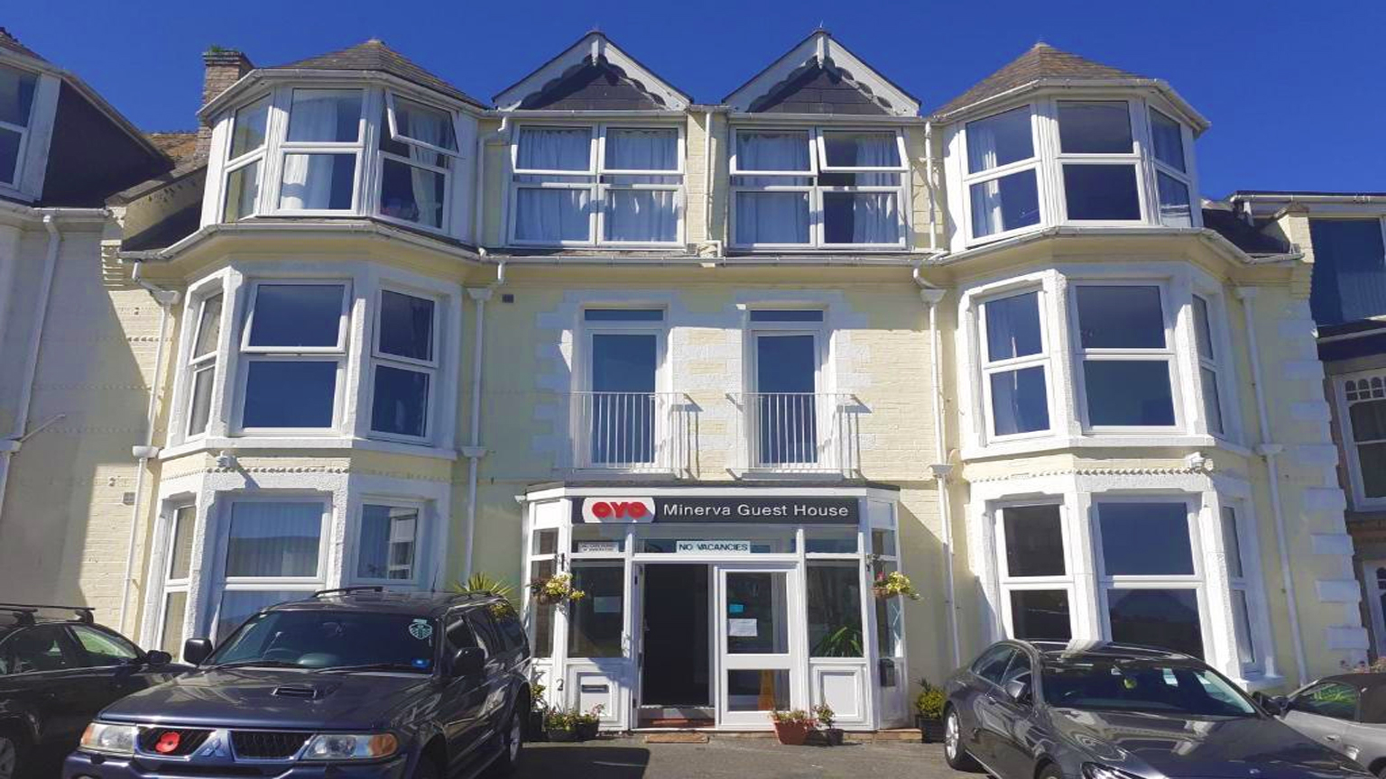 oyo-minerva-guesthouse-in-newquay